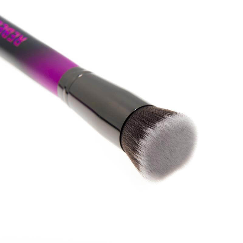 R02 Foundation Brush